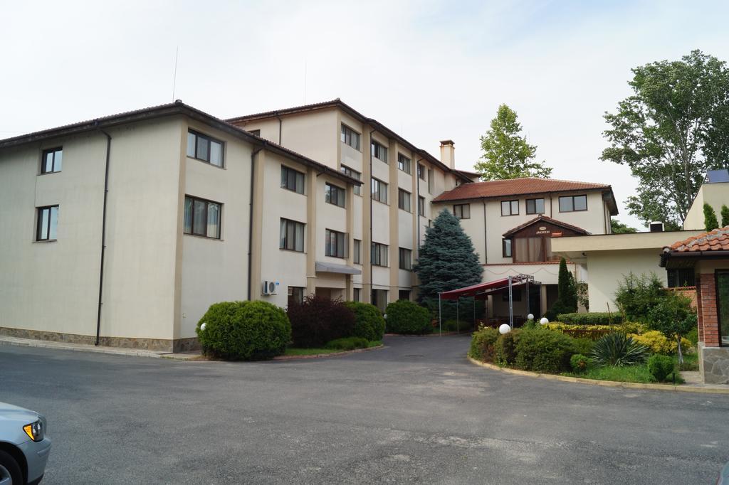 Hotel Kardjali Kŭrdzhali Exterior photo
